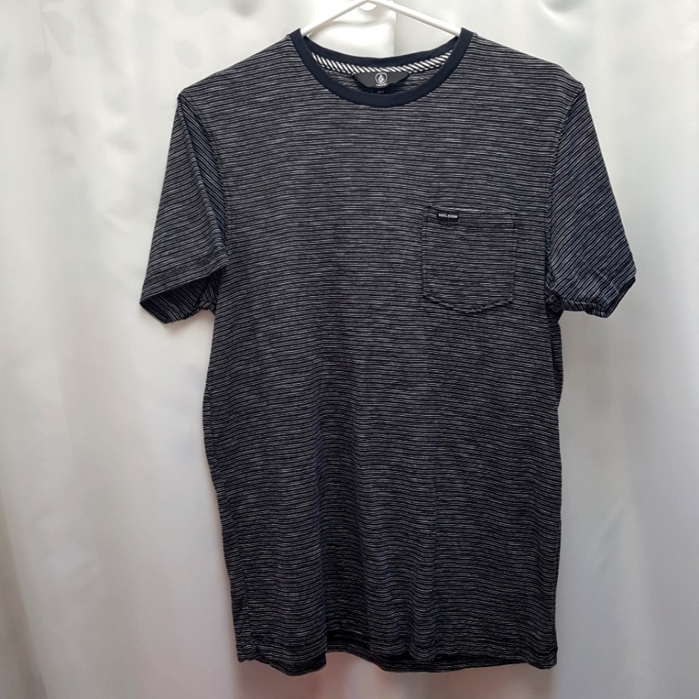 Volcom men's size small 1 pocket  black & white stripe shirt
